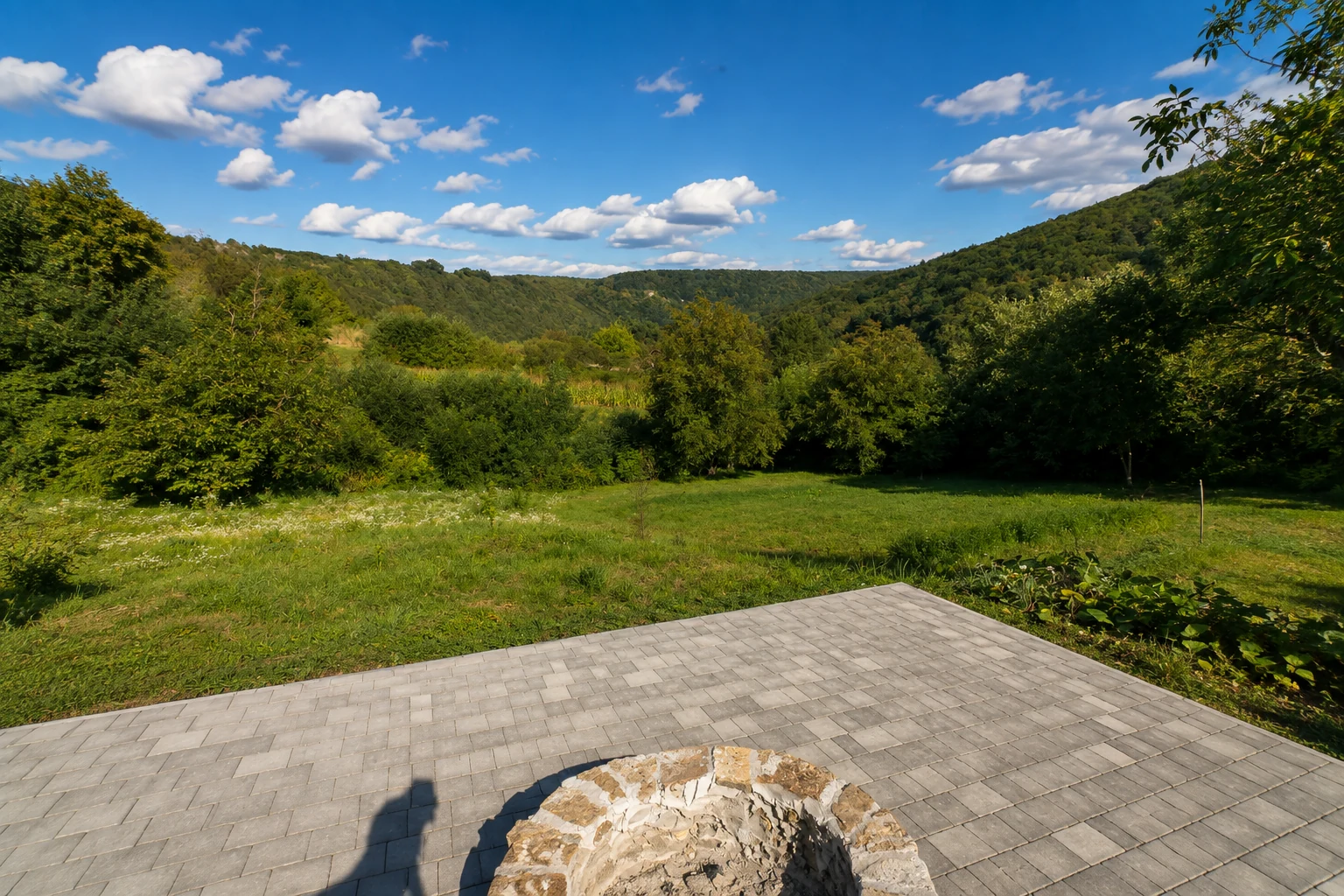 Будиночки Monastyrok Retreat Village - друге фото